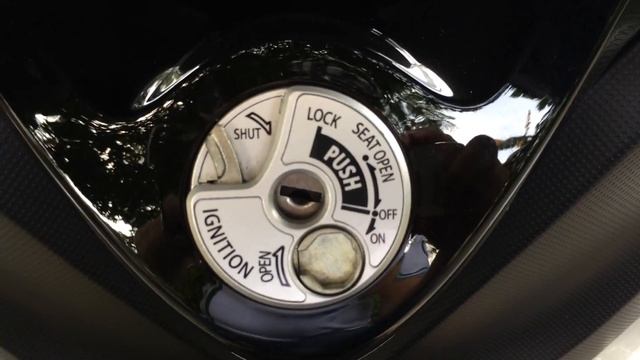 How to Open Yamaha Motorcycle Ignition Switch Key Hole Shutter смотреть онлайн