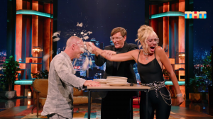 Ханна разбивает тарелки об голову Пашу  | ШОУ ВОЛИ