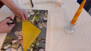 Крученые свечи из вощины. Два вида свечей из пчелиного воска.