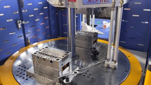 Vertical Rotary Injection Molding Machine | Vertical Plastic Injector Machine Manufacturer смотреть онлайн