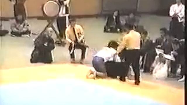 Aikido Vs. MMA Real Fight Part 1 смотреть онлайн