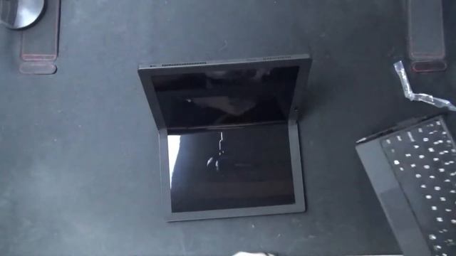 Lenovo Thinkpad X1 Fold Hands-On Review смотреть онлайн