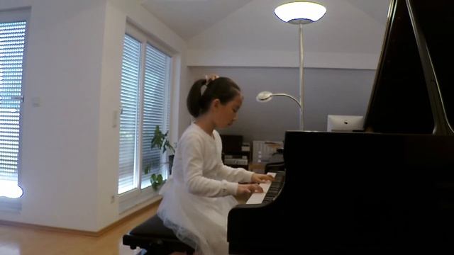 Mazurka B-Dur op.7 Nr.1 Frederic Chopin - Weizhi Kathy Chen смотреть онлайн