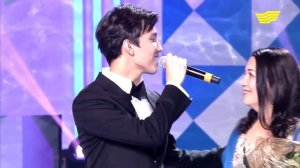 ДИМАШ  НА СЦЕНЕ С РОДИТЕЛЯМИ  ПЕСНЯ  "ДРАГОЦЕННАЯ МАМА"