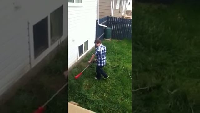 How to use a weedeater смотреть онлайн