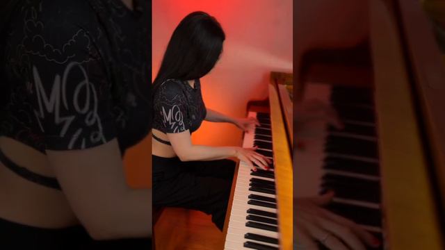 Yellow 💛 on piano смотреть онлайн