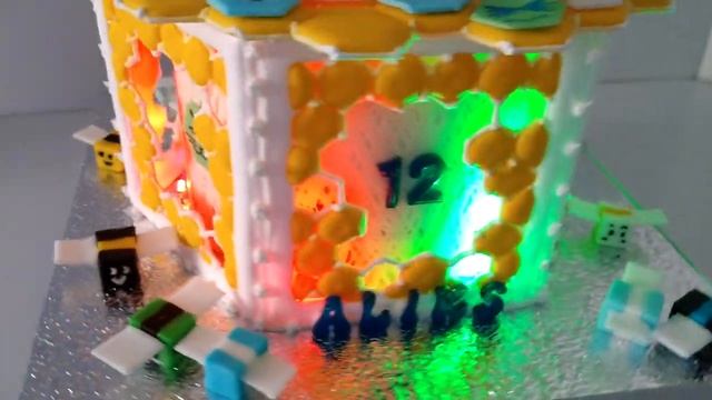 торт роблокс \ roblox bee cake смотреть онлайн