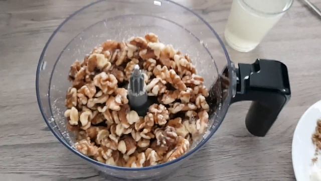 Баклажаны с грецкими орехами смотреть онлайн