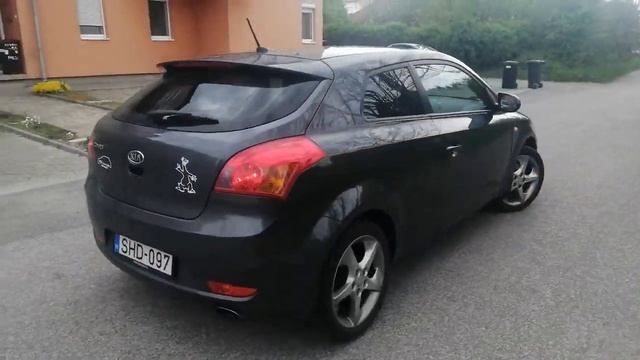 KIA proCeed 1.6i FL 2010 - használtautó rövid bemutató смотреть онлайн