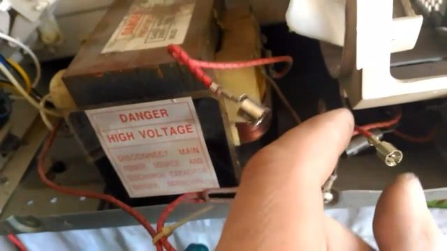 1ч.Ремонт микроволновки AURORA AU 101, не греет и не крутит тарелку..mp4 смотреть онлайн