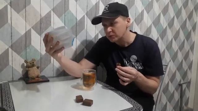 Сникерс выиграл приз, в акции 30 лет за любой движ. смотреть онлайн