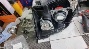 паджеро 4. Установка светодиодных линз AOZOOM A10