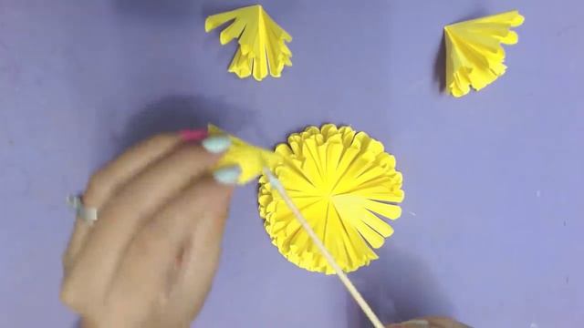How to Make Beautiful Flower with Paper - Making Paper Flowers Step by Step - DIY Paper Flowers смотреть онлайн