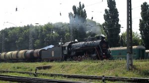 Паровоз ЛВ-233 с грузовым ретро поездом