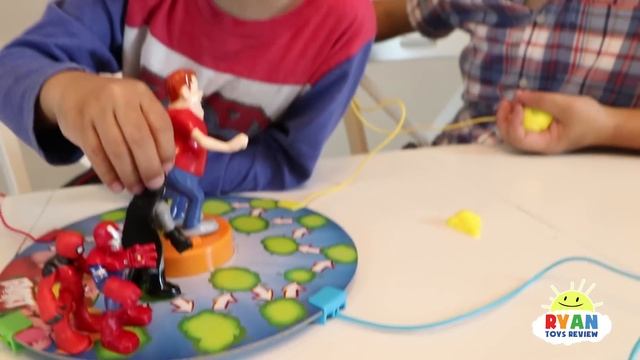 WHO TOOTED Whoopie Cushion gas game for Kids! Egg Surprise Toys with Ryan ToysReview смотреть онлайн