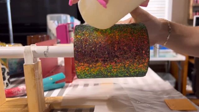 Chunky Glitter & Crystalac Tumbler Tutorial | COME LEARN WITH ME смотреть онлайн