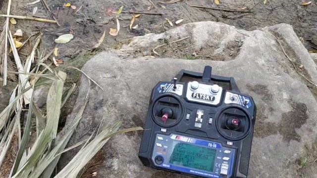 Карп квест с автопилотом Скат , глубиномером и обновлённой защитой винта . смотреть онлайн