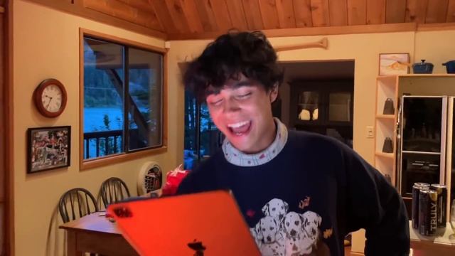 exposing my wattpad fanfics to my FRIENDS смотреть онлайн