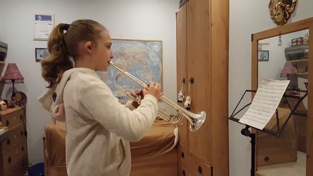 Учусь играть на трубе. Видео для детей №10: Играю произведение Мелодию ... смотреть онлайн