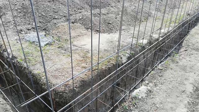 ПОДГОТОВКА ПОД ФУНДАМЕНТ. ЗЕМЛЯ С ПЕРЕПАДОМ СКЛОНОМ. С ЧЕГО НАЧИНАЕТСЯ СТРОИТЕЛЬСТВО ДОМА. ФУНДАМЕН смотреть онлайн