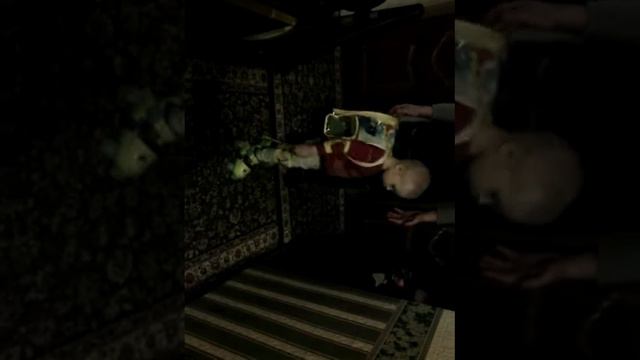 Матвейка гоняет на роликах сам