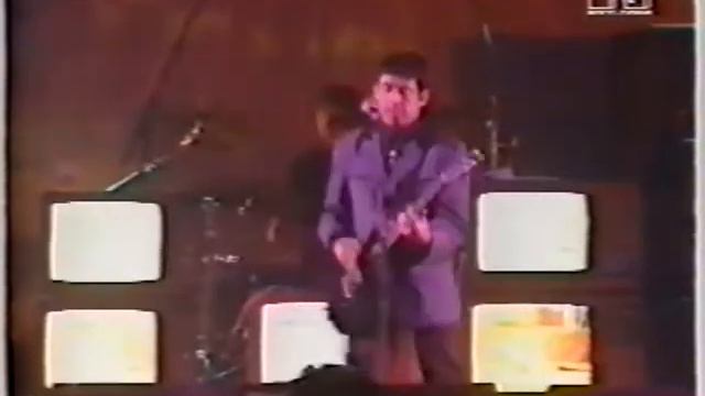 Buzzcocks - Last To Know, Festival Weekend 22-08-1993 смотреть онлайн