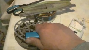 Ремонт катушки невской ручки вращения делаем втулку вращения.