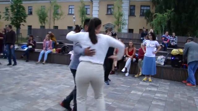 СальсаОпенЭйр. Сальса with Juan Duarte смотреть онлайн