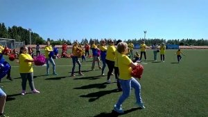 Танец болельщиков к дню химика