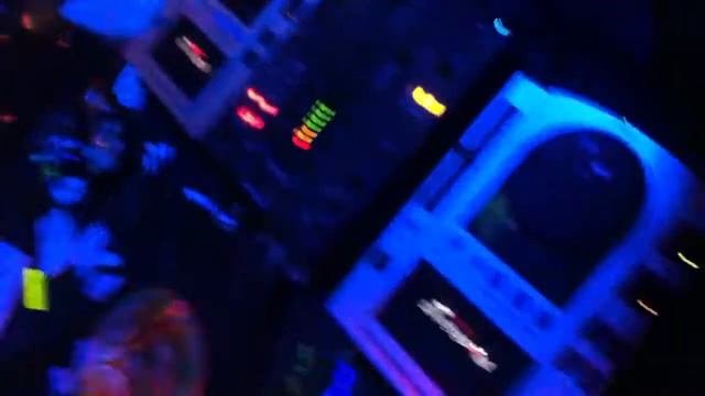 Dj Axel Homes День студента 2011 (Огненая лошадь) .mp4 смотреть онлайн