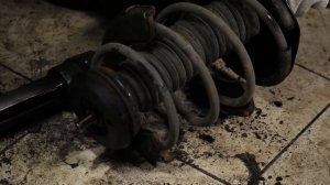 Замена передних амортизаторов Ситроен С4.Замена верхних опор и опорных подшипников амортизаторов.