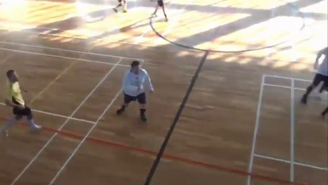 Подборка отдельных голов Дмитрия Прусова на турнире по футзалу ВФЛ 35+ - сезон 2022-23 года смотреть онлайн