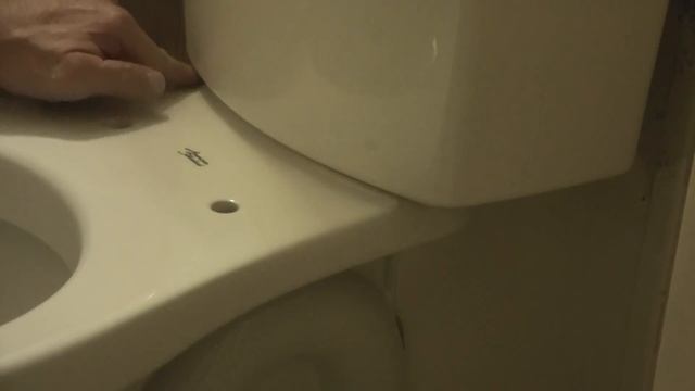 How to install a toilet - Amercian Standard Cadet 3 dual flush toilet смотреть онлайн