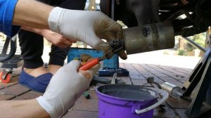 How to replace the fuel / petrol filter on a 2004 Mazda 3 - step by step