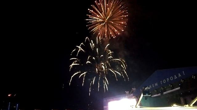 День города СОЧИ. Праздничный САЛЮТ! смотреть онлайн