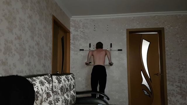 Отжимания на брусьях,60 раз за одну минуту.Как!? смотреть онлайн