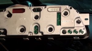 Замена ламп  подсветки комбинации приборов ВАЗ 11113 ОКА. Как снять щиток приборов.