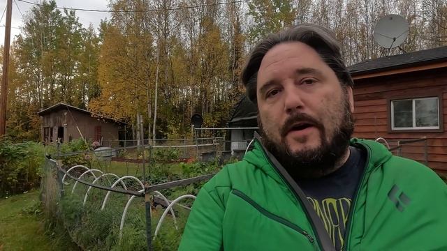 Reusing Container Garden Soil & Winter Soil Storage Techniques смотреть онлайн