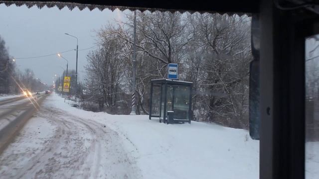 Въезжаем в вечерний Волоколамск на автобусе из Лотошино смотреть онлайн