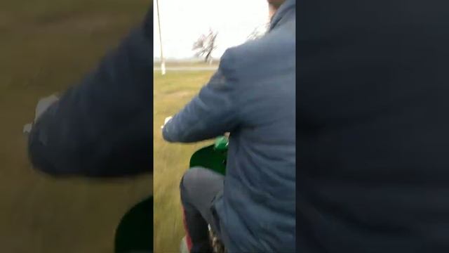 Покатушки на муравью везём сено???? смотреть онлайн