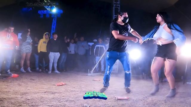 ?ELLA BAILA SOLA LA DE LA BARBA PARTIDA / MIRALA GOSALA /TEMA NUEVO / TEMA PARA PONERTE DE ANIMO? смотреть онлайн