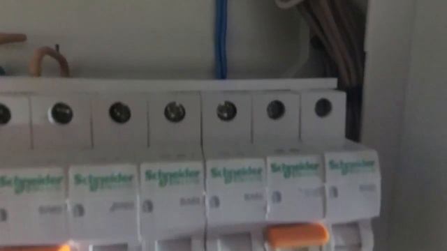 Монтаж электрощита фирмы Hager на 24 модуля +4 смотреть онлайн