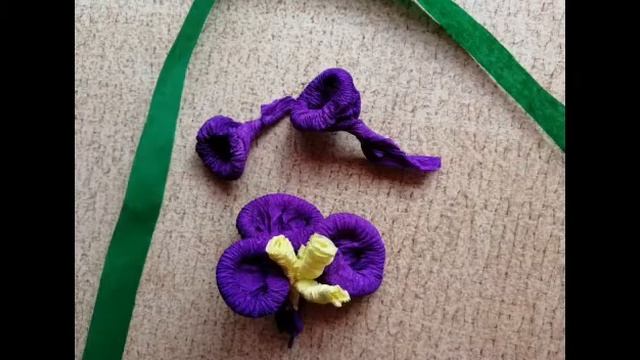 Фиалка из гофротрубочек смотреть онлайн