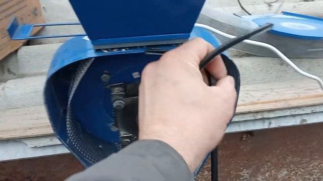 сломалась зернодробилка купил новую " ЗУБР-1С " смотреть онлайн