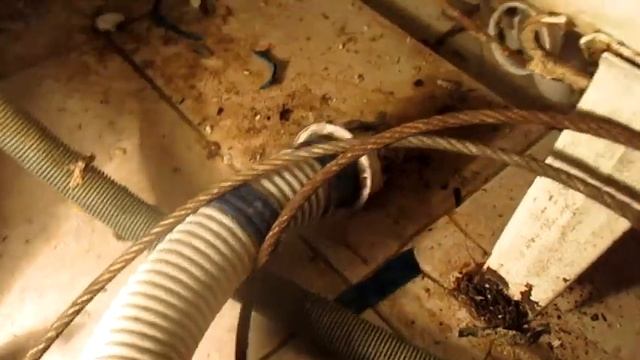 Чистка канализации в ванной,замена сифона и гофры смотреть онлайн