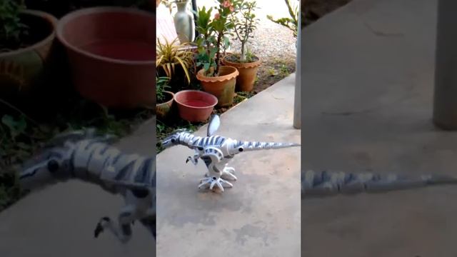 Robosaur