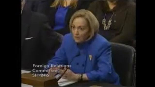 Risch Questions Nominee Patterson on Iran смотреть онлайн