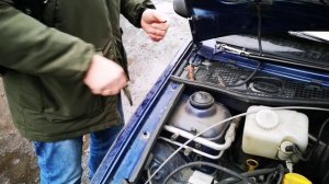 Установка упоров капота на Лада Ларгус.mp4