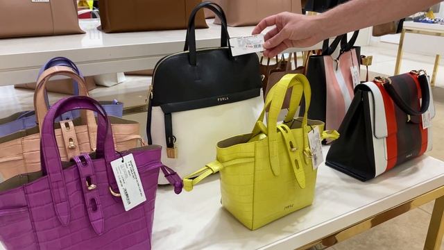 FURLA. Скидка 20% (только 2 дня). Аутлет La Roca Village - 20.05.2022. #furla #фурла