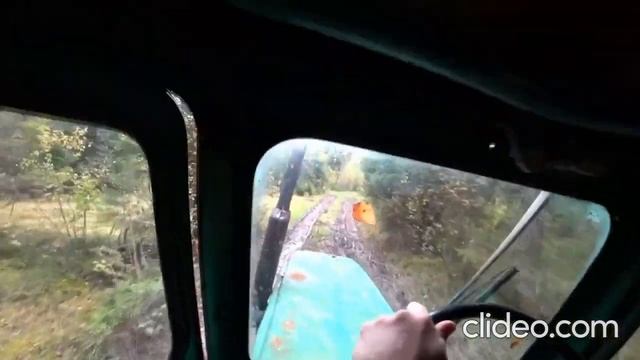 Мутные Замуты тестируют свой трактор на проходимость смотреть онлайн